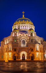 Fototapeta na wymiar Naval Cathedral in Kronstadt (Russia)