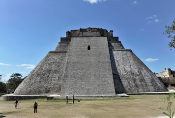 Unesco-Weltkulturerbe, die Maya-Ruinen von Uxmal, Yucatan, Mexiko, Mittelamerika - obrazy, fototapety, plakaty