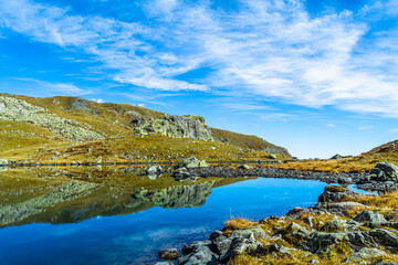 I primi colori dell’autunno ai piedi del Monviso – Rifugio e Lago Alpetto – Valle Po -Cuneo