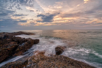Obraz premium Beautiful seascape and coastline of Khao Lak beach in Phang Nga, Thailand