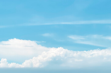 Obraz premium abstract cloudy background, beautiful natural streaks of sky and clouds..beautiful natural landscape.