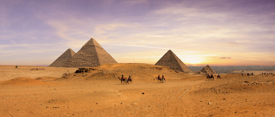 Magnificent view of the pyramids of Giza in Cairo - obrazy, fototapety, plakaty