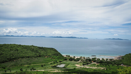 Fototapeta na wymiar Scenic Koh Larn island in Thailand