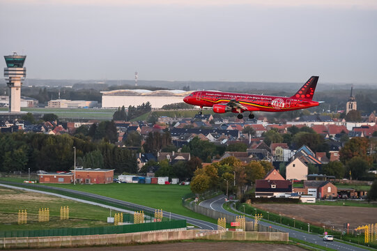 avion aviation vol Brussels Airport aeroport Bruxelles zaventem Airbus Brussels Airlines Red Devils diables rouges football