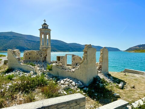  Old Church of Saint Nicholas (Alassa)