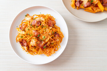 stir-fried spaghetti with kimchi and bacon