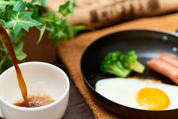コーヒーと朝食