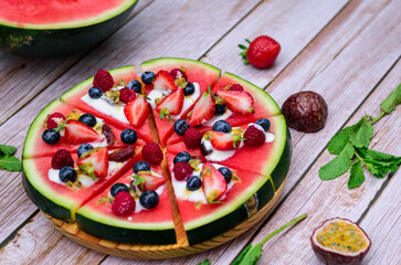 watermelon pizza with berries and yogurt