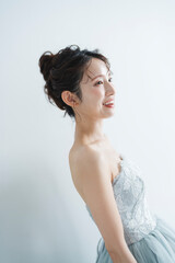 ウェディングドレスを着た花嫁