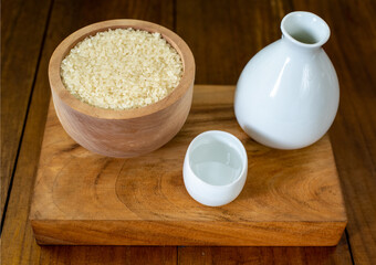 新米と熱燗（静物）