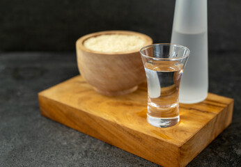 新米と冷酒(静物)