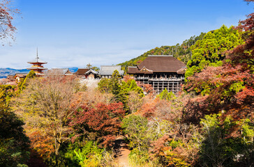 Fototapeta na wymiar 秋の京都　清水寺