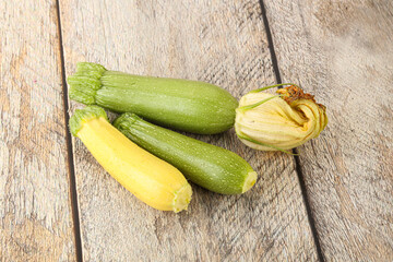 Raw baby organic zucchini heap