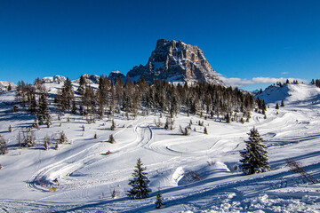 race under the mountain