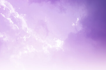 
Purple sky with white cloud. The phenomenon of the arctic light curtain of wonderful colors Winter skies are cool days, nice weather and beautiful nature.