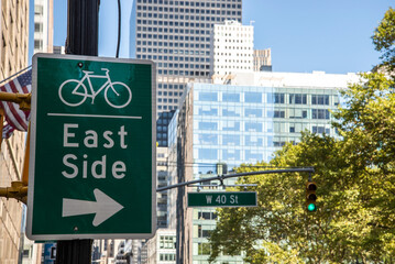 Obraz premium sign in downtown city