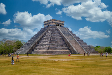CHICHEN ITZA, MEXICO - APR 2022: Temple Pyramid of Kukulcan El Castillo, Chichen Itza, Yucatan, Mexico, Maya civilization