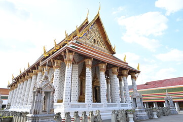 Naklejka premium Wat Arun, Temple of Dawn the landmark of Bangkok, Thailand