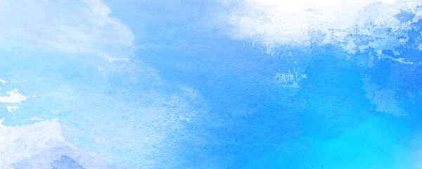 コピースペースのある爽やかな青色と水色の海をイメージした水彩背景　背景イラスト　テクスチャ素材　海　波
