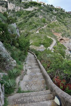 Conca dei Marini - Scorcio panoramico dalla scalinata di accesso della Torre di Capo di Conca