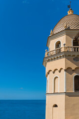 Turm der Kirche Santa Margherita d'Antiochia in Vernazza in der Cinque terre, Italien