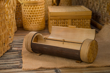 Fototapeta na wymiar Product details of home-scale bamboo crafts that produce products such as bamboo trays, bamboo boxes, lampshades, bamboo bowls, bamboo bags and others