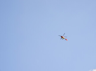 Fototapeta na wymiar Hubschrauber helikopter rettung feuerwehr unfall