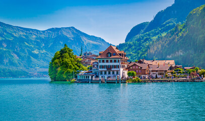 Fototapeta premium Fishing village of Iseltwald on Lake Brienz, Switzerland.