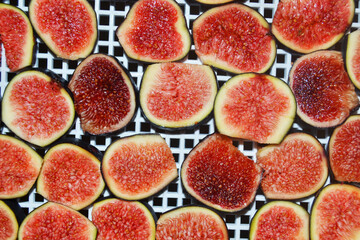 Ripe figs in close-up slices
