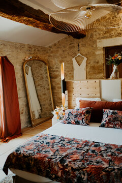 Wedding venue in south of france, room for bride preps