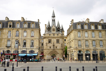 Fototapeta na wymiar Bordeaux beautiful cityscape with Porte Cailhau, Bordeaux, France