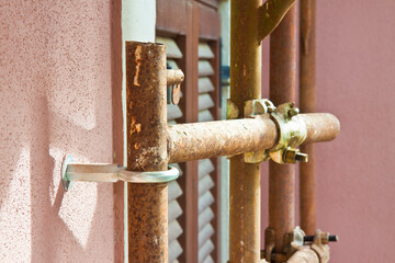 Rusty metal scaffolding connections fixing and tie system