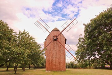Obraz premium The wooden windmill near Stary Poddvorov, Czech republic