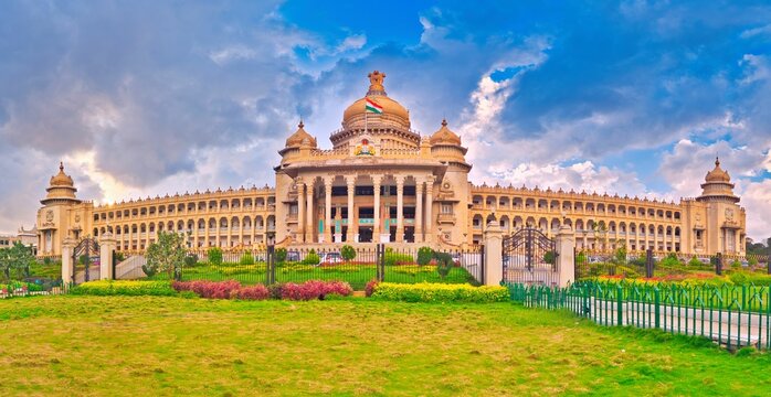 Vidhana Soudha" Images – Browse 297 Stock Photos, Vectors, and Video | Adobe Stock