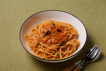 ツナとトマトのスパゲティー