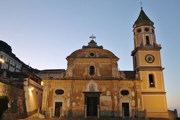 Fototapeta na wymiar Praiano - Facciata della Chiesa di San Gennaro all'alba