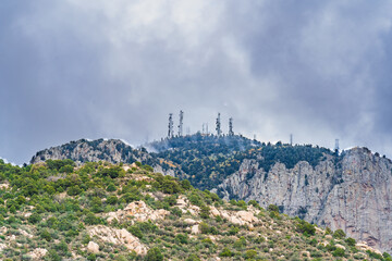 Naklejka premium Scenic view off a mountain