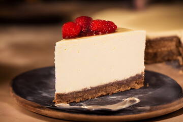 picture of cheesecake, a sweet and sugary baked food, yummy high calorie meal
