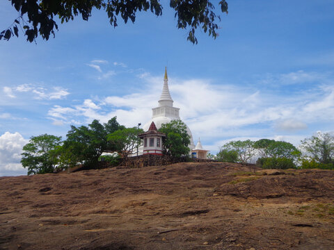 Tanthirimale Raja Maha Viharaya is located in Anuradhapura District and boarder of Mannar District. Granite Rock,Nelum pokuna,Caves and monastic Library is the most attract things here.