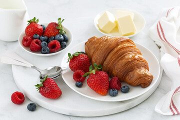 Croissant with fresh berries