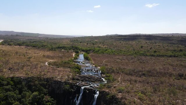 SALTO DO CORUMB&Aacute; 11