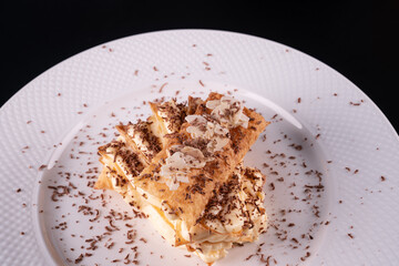 air dessert with cream