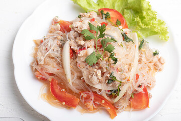 Spicy Glass Noodle Salad (Yum Woon Sen)