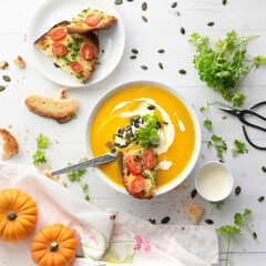 Halloween pumpkin soup