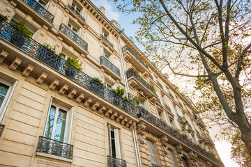 Paris, France - October 26, 2020 : Haussmann architectural building in Paris, France - 537550792