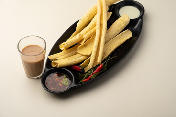 fafda Gathiya (fafda jalebi) is a very popular Gujarati snack, common street snack from India.