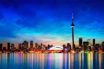 Poster Toronto city skyline at night, Canada © TOimages