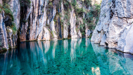 Montanejos (Castellón) y sus aguas termales a vista de drone. 