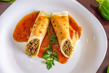 Panqueca de Carne no Prato