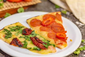 Dois Pedaços de Pizza